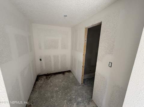 9813 Buncome Road, Jacksonville FL - photo 7 of 21