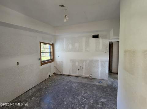 9813 Buncome Road, Jacksonville FL - photo 9 of 21