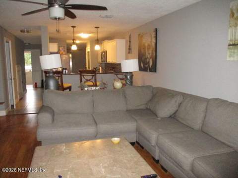 1307 River Hills Circle #17, Jacksonville FL - photo 6 of 8