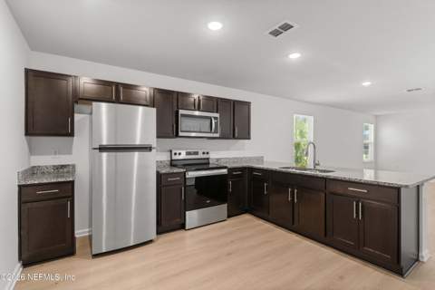 1324 Fairfax Street, Jacksonville FL - photo 9 of 21