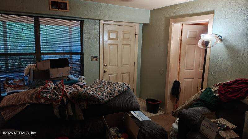 3 bedroom Single Family Residence at 7833 Delaroche Drive, Normandy Village, Jacksonville — photo 5