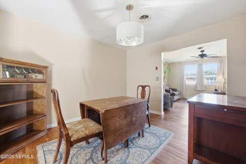 6334 Cherry Laurel Drive, Jacksonville FL - photo 7 of 30