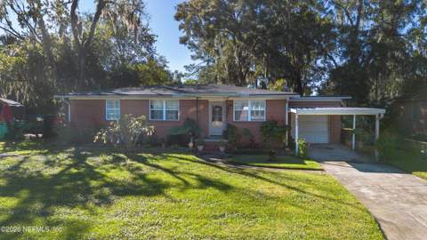 6334 Cherry Laurel Drive, Jacksonville FL - photo 12 of 30