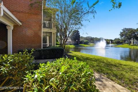 10901 Burnt Mill Road #304, Jacksonville FL - photo 11 of 53