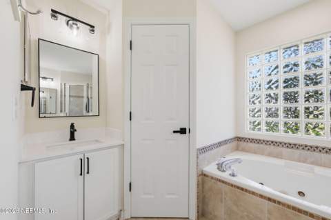 13136 Quincy Bay Drive, Jacksonville FL - photo 22 of 44