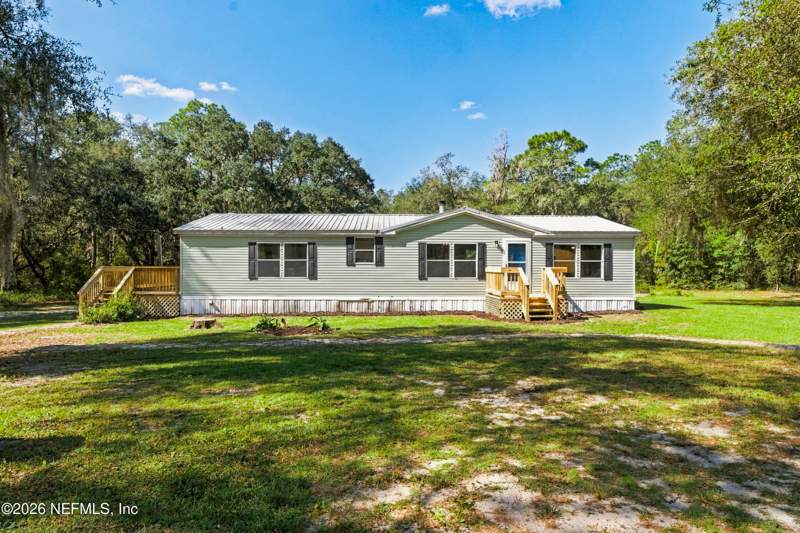 3 bedroom Manufactured Home at 6764 Gilda Court, Oak Ridge Woodlands, Keystone Heights — photo 2