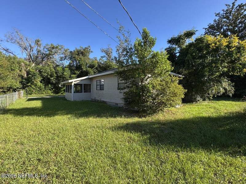 4 bedroom Single Family Residence at 9023 Jackson Avenue, Thompsons Riverview, Jacksonville — photo 2