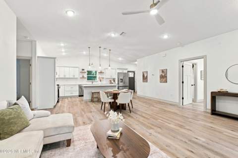 4117 Silver Lake Drive, Palatka FL - photo 14 of 40