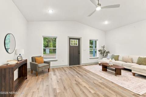 4117 Silver Lake Drive, Palatka FL - photo 10 of 40