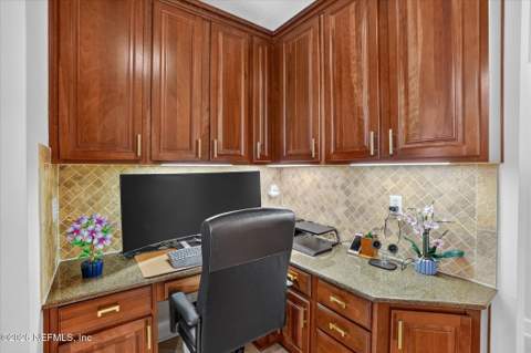4480 Deerwood Lake Parkway #243, Jacksonville FL - photo 13 of 56