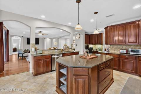 4480 Deerwood Lake Parkway #243, Jacksonville FL - photo 9 of 56