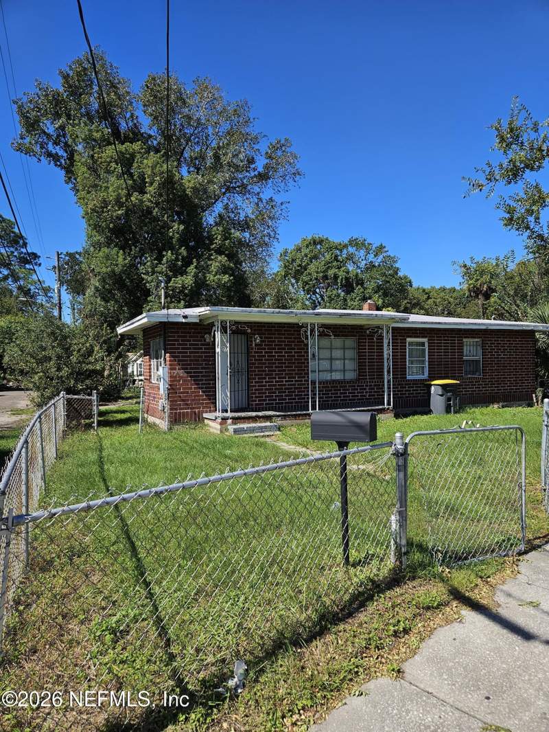 3 bedroom Single Family Residence at 1746 Spires Avenue, College Gardens, Jacksonville — photo 2