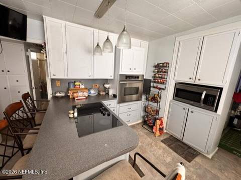 1801 Valencia Drive, Jacksonville FL - photo 8 of 35