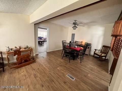 1801 Valencia Drive, Jacksonville FL - photo 6 of 35