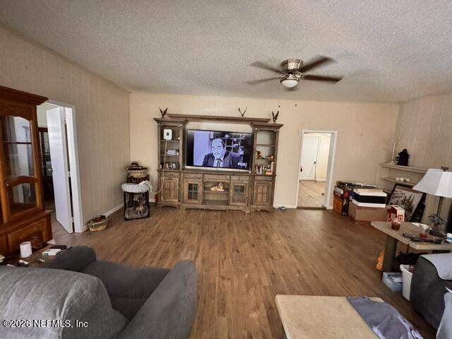 3 bedroom Single Family Residence at 1801 Valencia Drive, F Richard Grant, Jacksonville — photo 4