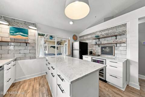 660 Main Street, Atlantic Beach FL - photo 14 of 46