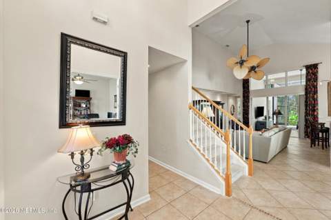 9250 Sunrise Breeze Court, Jacksonville FL - photo 8 of 82