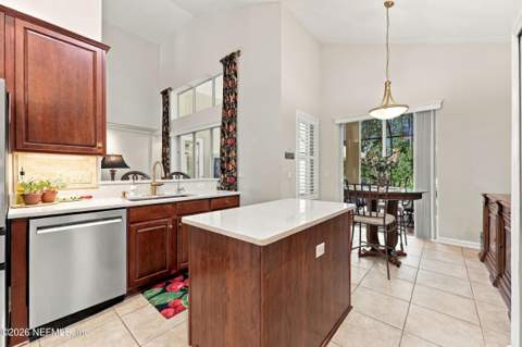9250 Sunrise Breeze Court, Jacksonville FL - photo 21 of 82