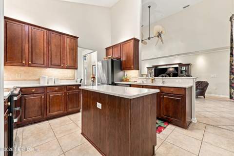 9250 Sunrise Breeze Court, Jacksonville FL - photo 22 of 82