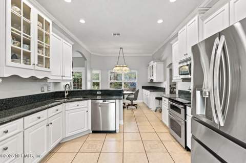 10255 Hamlet Glen Drive, Jacksonville FL - photo 17 of 44