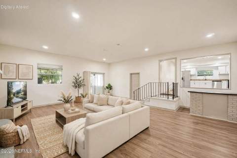 6910 Cartier Circle, Jacksonville FL - photo 14 of 53