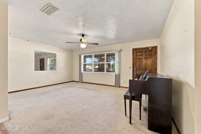 3 bedroom Single Family Residence at 5504 Sabena Road, Santa Monica, Jacksonville — photo 4