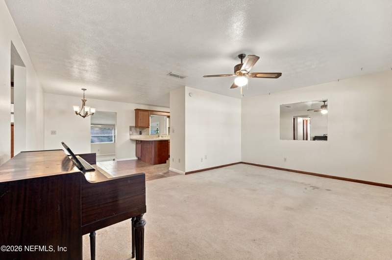 3 bedroom Single Family Residence at 5504 Sabena Road, Santa Monica, Jacksonville — photo 5