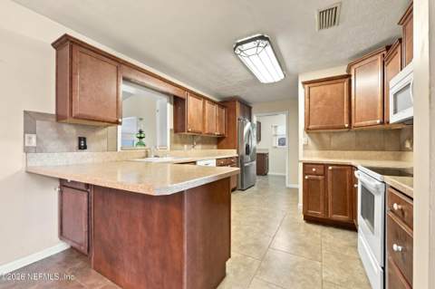 5504 Sabena Road, Jacksonville FL - photo 9 of 35