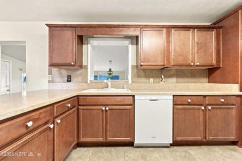 5504 Sabena Road, Jacksonville FL - photo 12 of 35