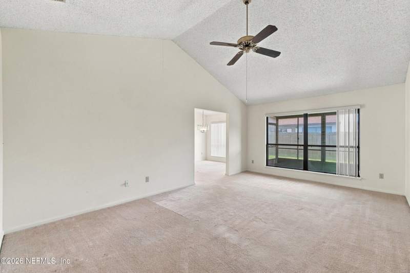 2 bedroom Townhouse at 7821 Fawn Brook Circle, Fawn Ridge, Jacksonville — photo 4
