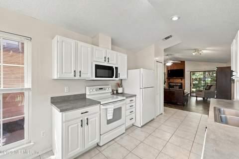 1828 Killarn Circle, Middleburg FL - photo 19 of 41