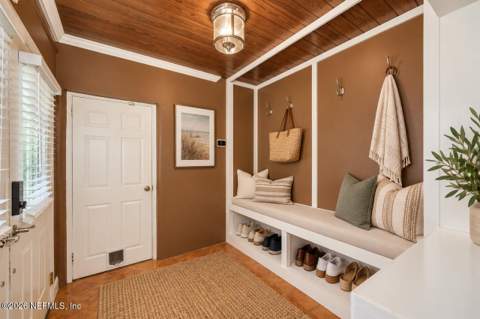 517 Glynlea Road, Jacksonville FL - photo 8 of 32