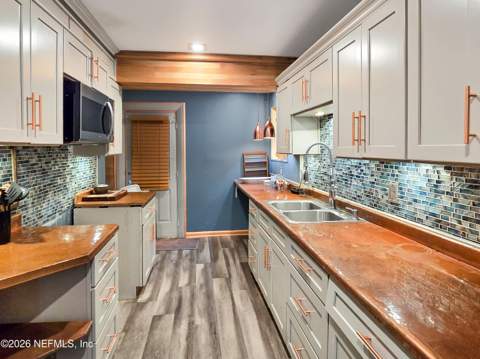 3135 Hickorynut Street, Jacksonville FL - photo 10 of 24