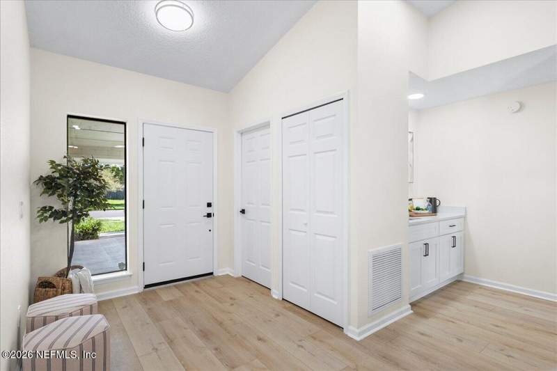 4 bedroom Single Family Residence at 2108 Deer Run Trail, Indian Springs, Jacksonville — photo 4