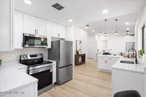 2108 Deer Run Trail, Jacksonville FL - photo 7 of 27