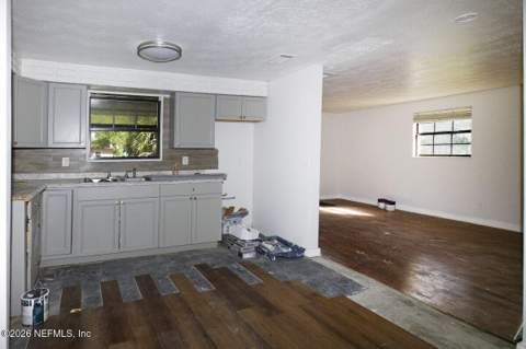 3836 Nancy Street, Jacksonville FL - photo 8 of 20