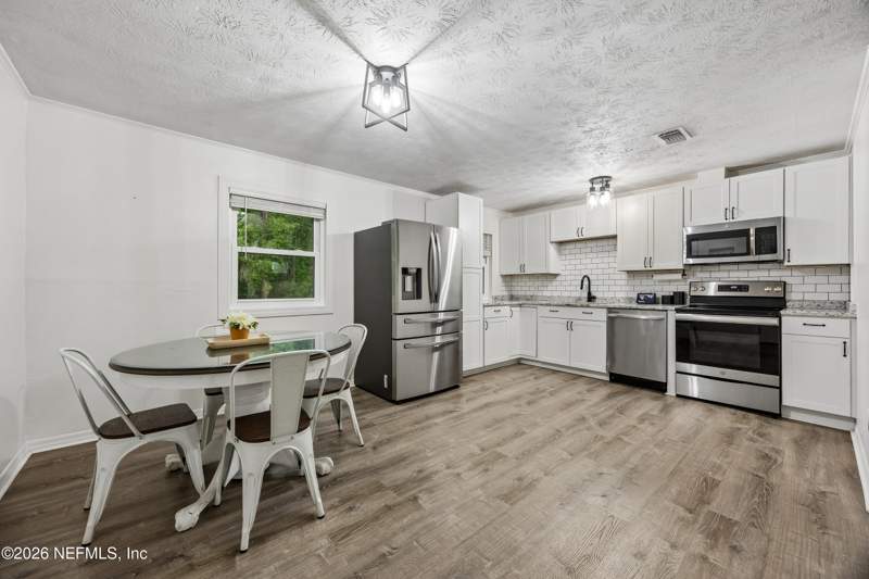 3 bedroom Single Family Residence at 3754 Catherine Street, Hilliard, Hilliard — photo 5