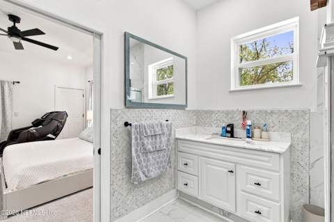 4649 Shelby Avenue, Jacksonville FL - photo 17 of 30