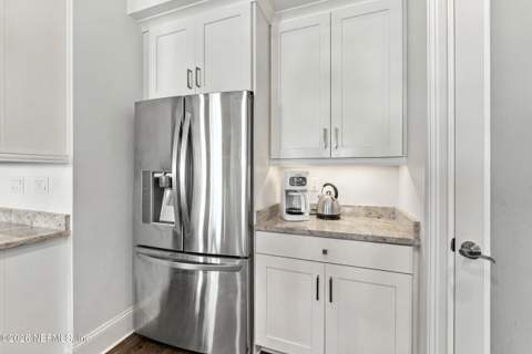 1371 Sunset View Lane, Jacksonville FL - photo 9 of 51