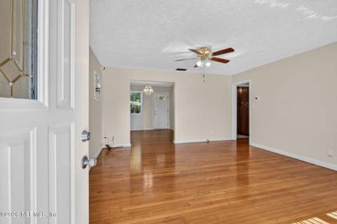 6531 Greenfern Lane, Jacksonville FL - photo 6 of 39