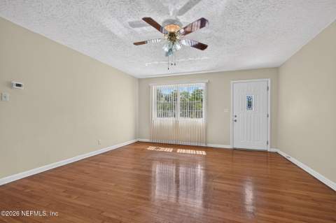6531 Greenfern Lane, Jacksonville FL - photo 9 of 39