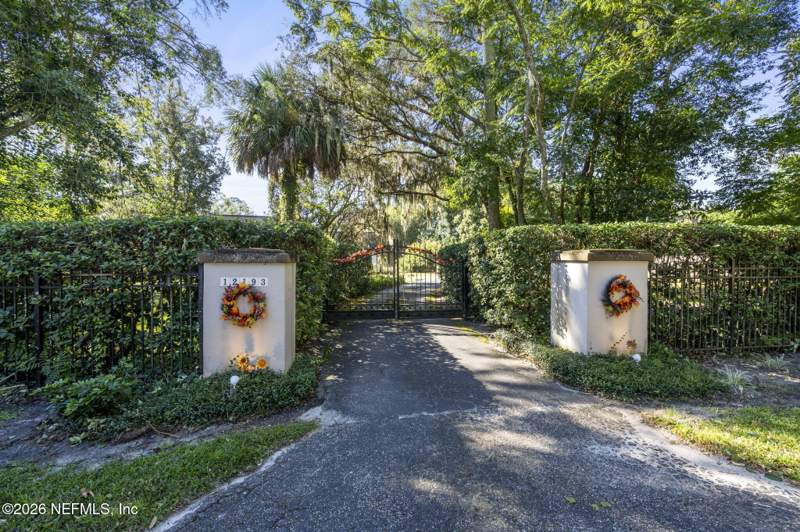 5 bedroom Single Family Residence at 12193 Mandarin Road, Section Land, Jacksonville — photo 3