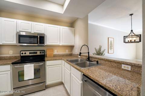 10200 Belle Rive Boulevard #3802, Jacksonville FL - photo 8 of 26