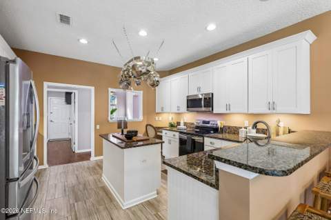 8767 Harpers Glen Court, Jacksonville FL - photo 20 of 62