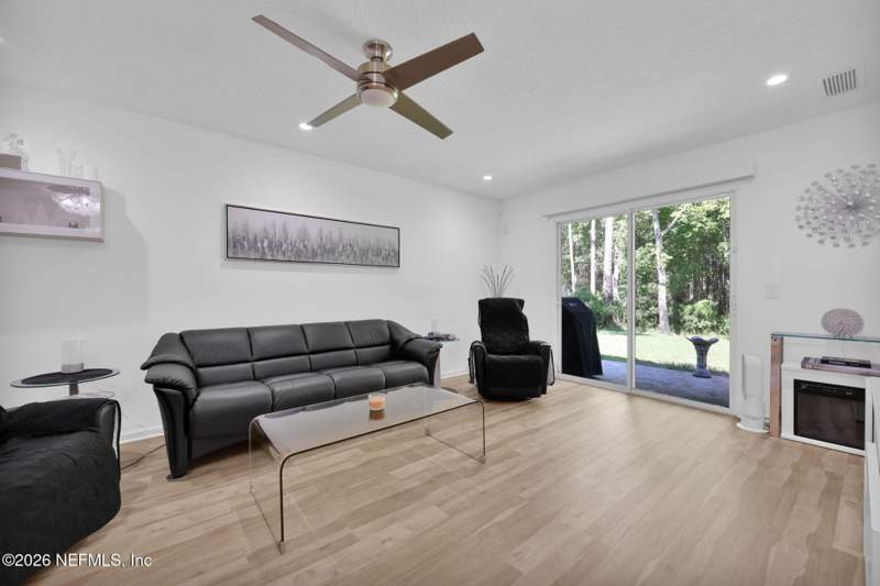 3 bedroom Townhouse at 1515 Vineland Circle #A, Autumn Glen, Fleming Island — photo 2