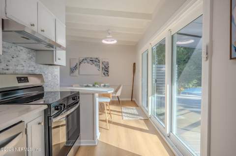 1619 Sunset Drive, Jacksonville Beach FL - photo 16 of 43