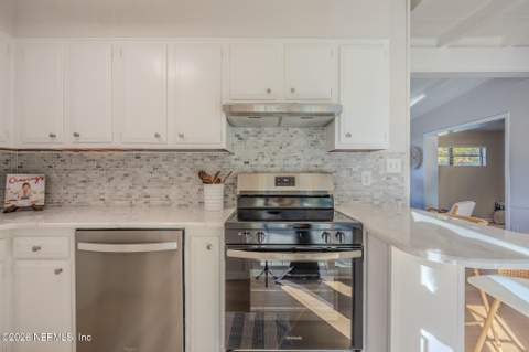 1619 Sunset Drive, Jacksonville Beach FL - photo 17 of 43