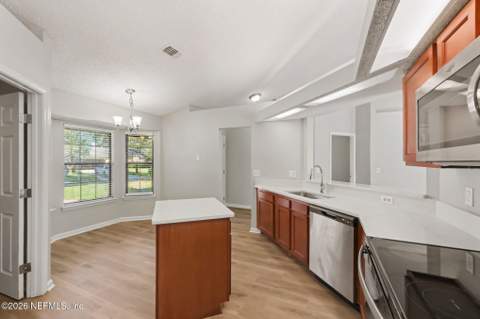 7418 Amandas Crossing Drive, Jacksonville FL - photo 13 of 36