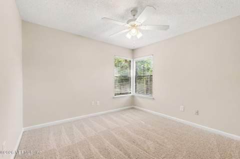 7418 Amandas Crossing Drive, Jacksonville FL - photo 22 of 36