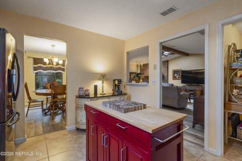 646 Remington Forest Drive, Jacksonville FL - photo 13 of 43